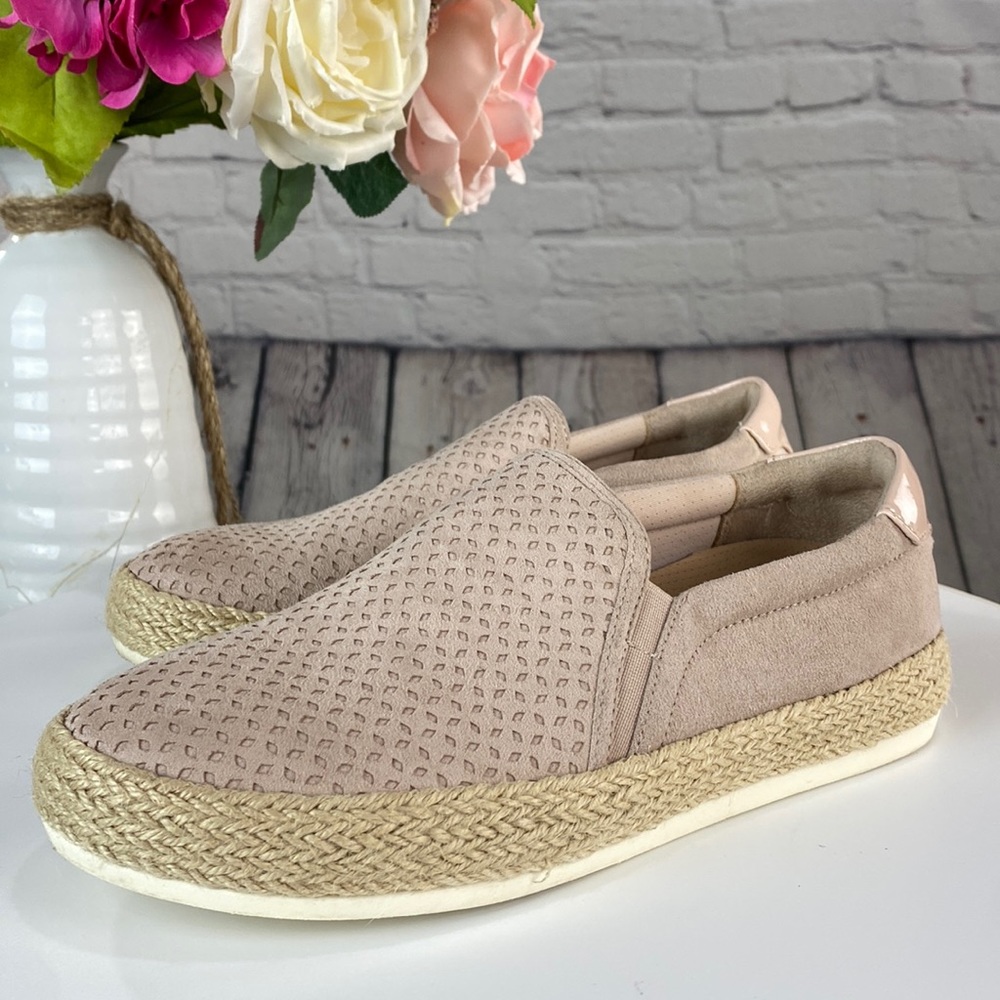 DR SCHOLLS BE FREE ENERGY TECHNOLOGY Lt Pink Slip On Espadrille Flats